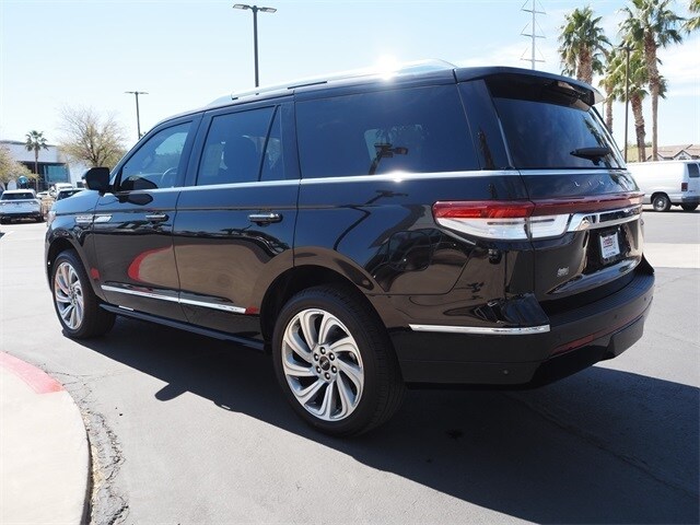2023 Lincoln Navigator Reserve photo 2