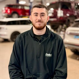 Staff member Jose Marquez from ID_8b705d