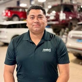 Staff member Juan Solis from ID_8b705d