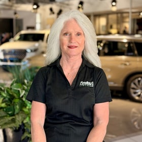 Staff member Laura Murray from ID_34afb1