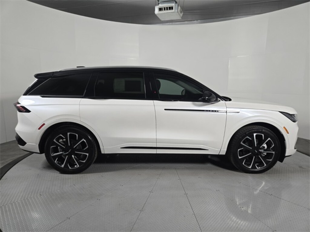 New 2026 Lincoln Nautilus Reserve SUV