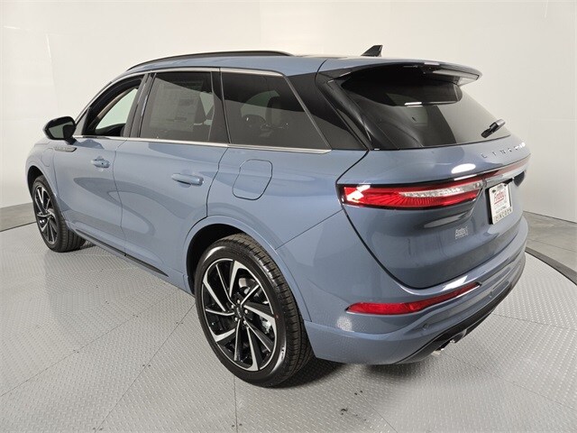 2025 Lincoln Corsair Grand Touring photo 3