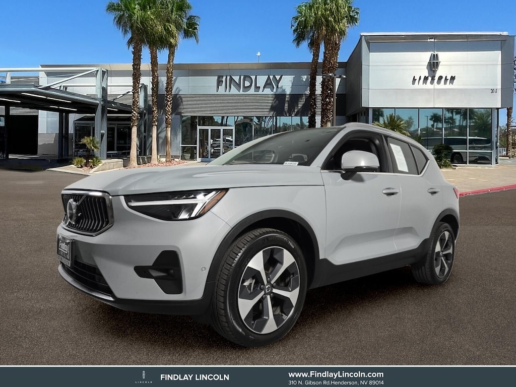 Certified 2025 Volvo XC40 B5 Plus Bright Theme SUV