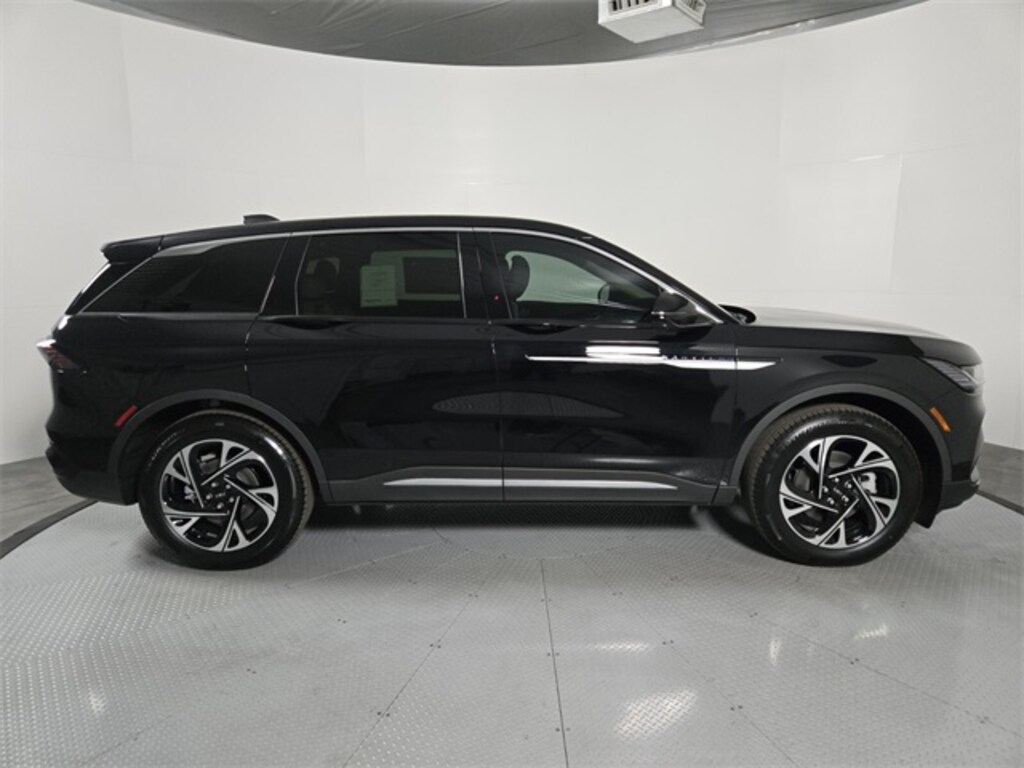 New 2026 Lincoln Nautilus Premiere SUV