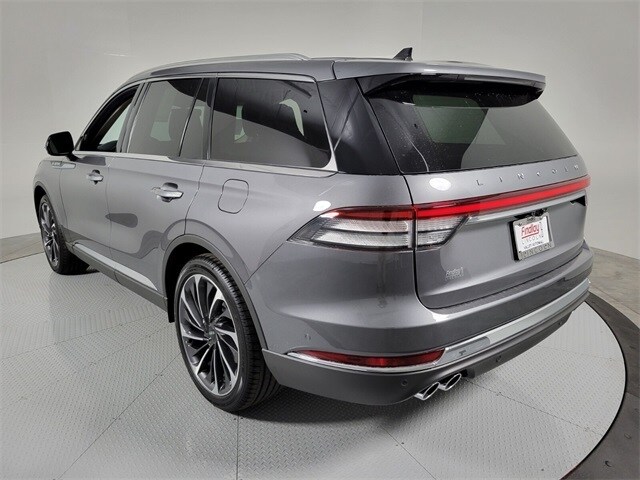 2023 Lincoln Aviator Reserve photo 3
