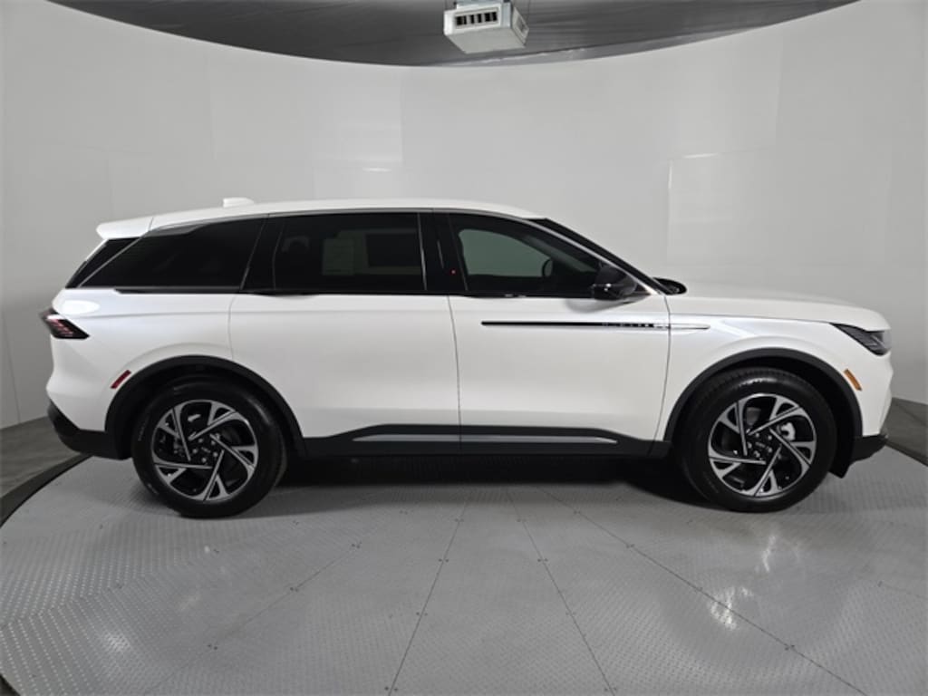 New 2026 Lincoln Nautilus Premiere SUV