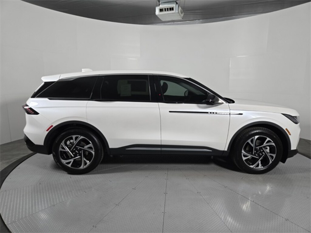 New 2026 Lincoln Nautilus Premiere SUV