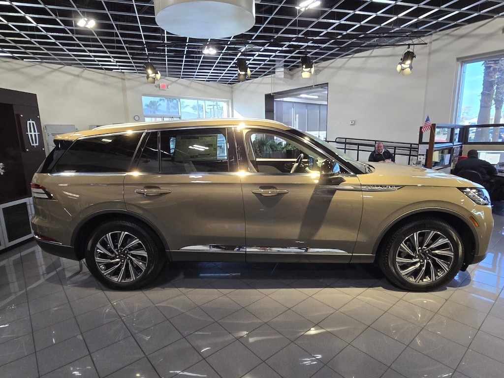 New 2026 Lincoln Aviator Premiere SUV