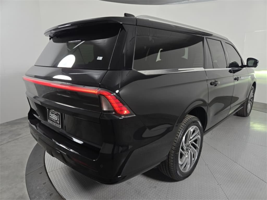 New 2025 Lincoln Navigator L Reserve SUV