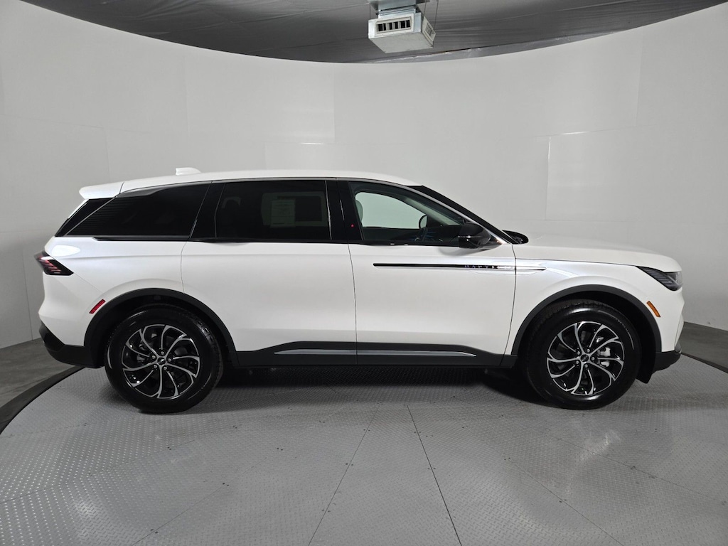 New 2026 Lincoln Nautilus Premiere SUV