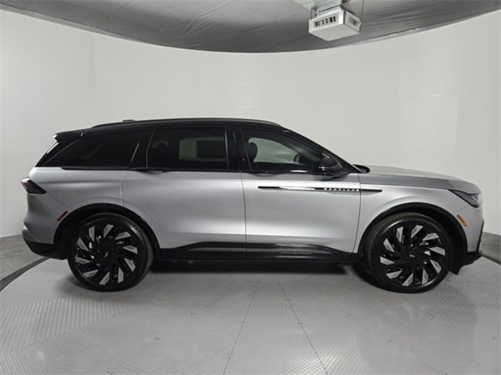New 2026 Lincoln Nautilus Reserve SUV