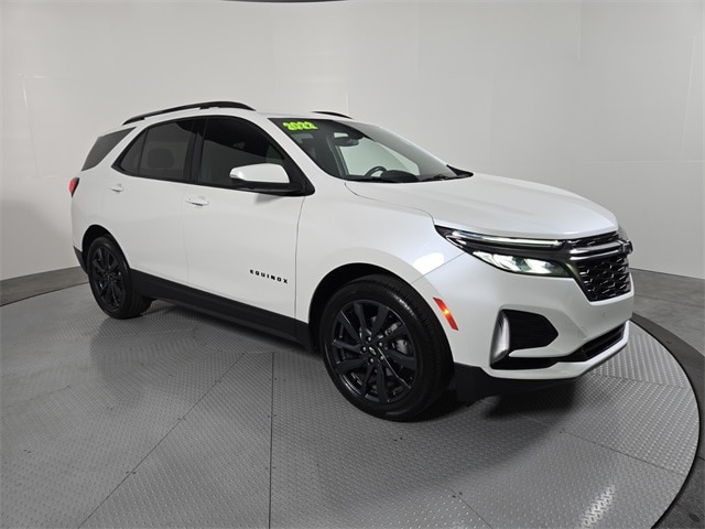 Used 2022 Chevrolet Equinox RS with VIN 3GNAXMEV7NS231965 for sale in Henderson, NV