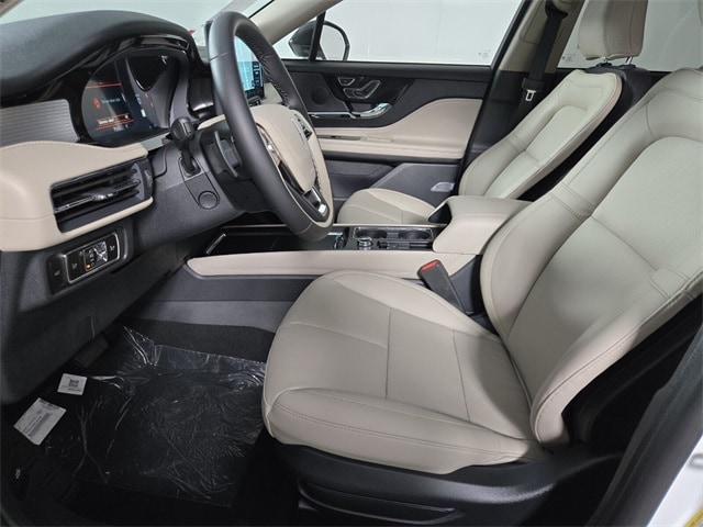 2026 Lincoln Corsair Premiere - Photo 7