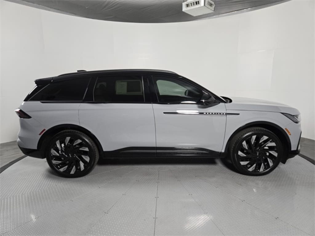 New 2026 Lincoln Nautilus Reserve SUV