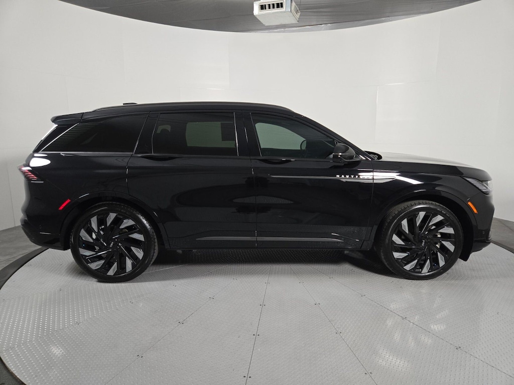 Certified 2024 Lincoln Nautilus Reserve SUV