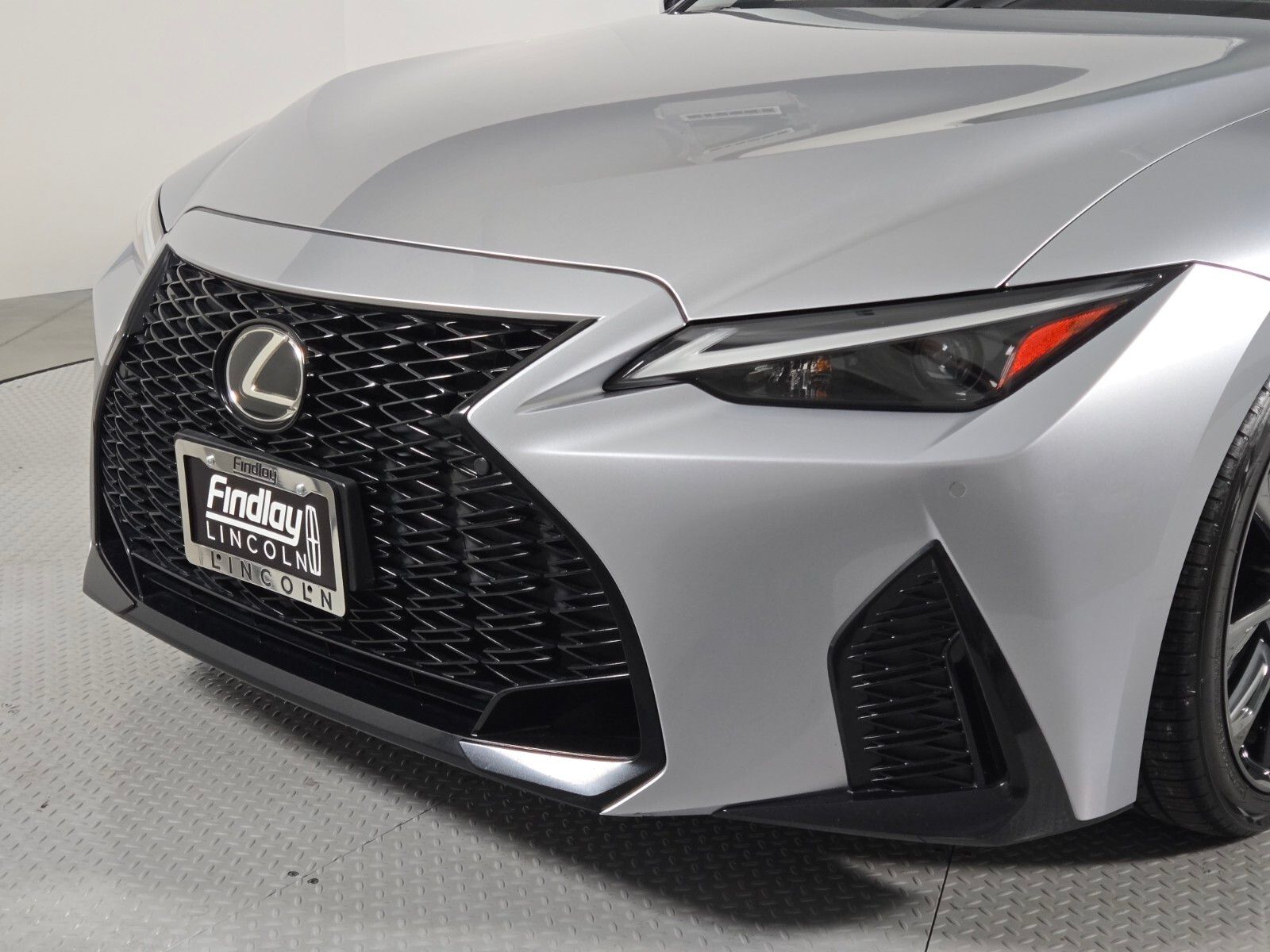 2023 Lexus IS 350 F SPORT - Photo 8