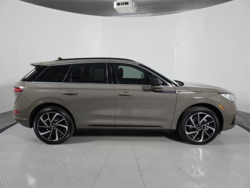 New 2026 Lincoln Corsair Plug-In Hybrid Grand Touring SUV