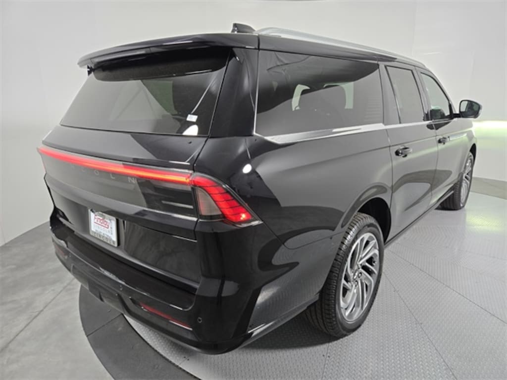 New 2025 Lincoln Navigator L Reserve SUV