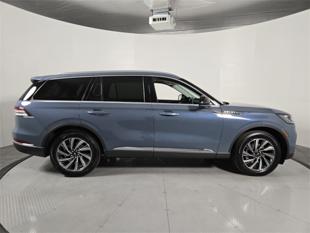 New 2026 Lincoln Aviator Premiere SUV
