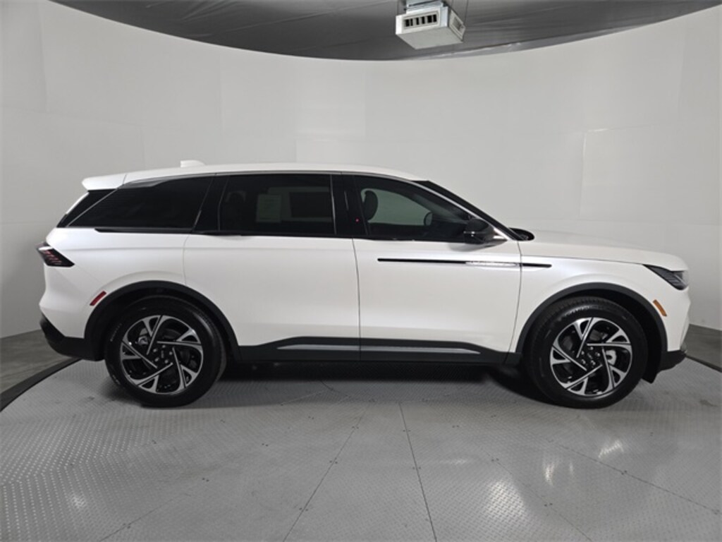 New 2026 Lincoln Nautilus Premiere SUV