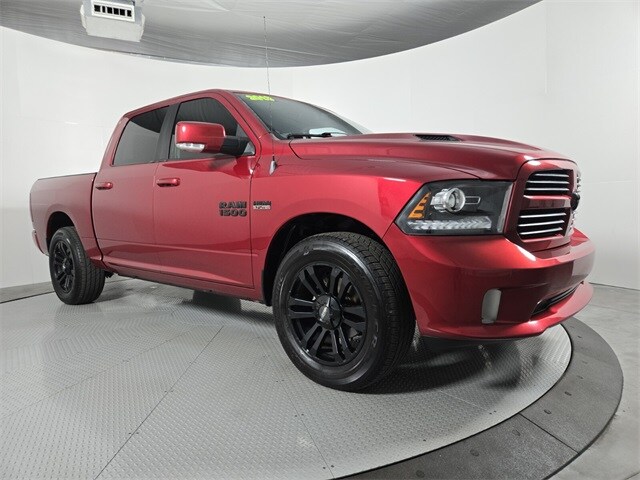 2013 Ram 1500 Sport photo 2