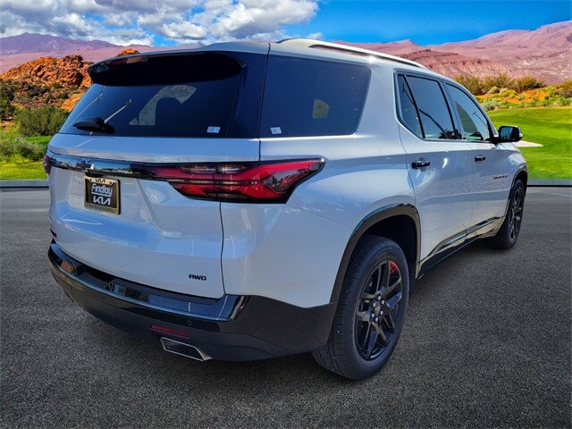 2023 Chevrolet Traverse Premier photo 4