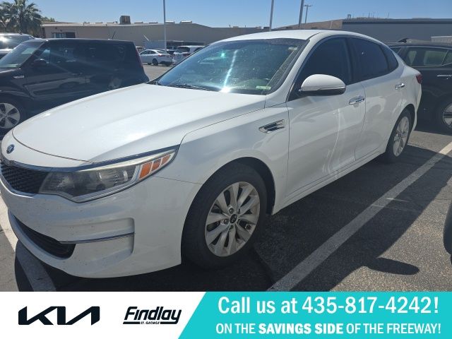 2017 Kia Optima LX AT's photo