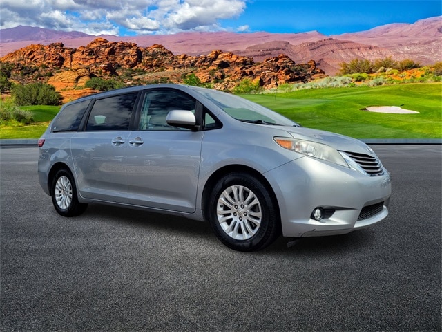 Used 2015 Toyota Sienna XLE with VIN 5TDYK3DC0FS606021 for sale in St. George, UT