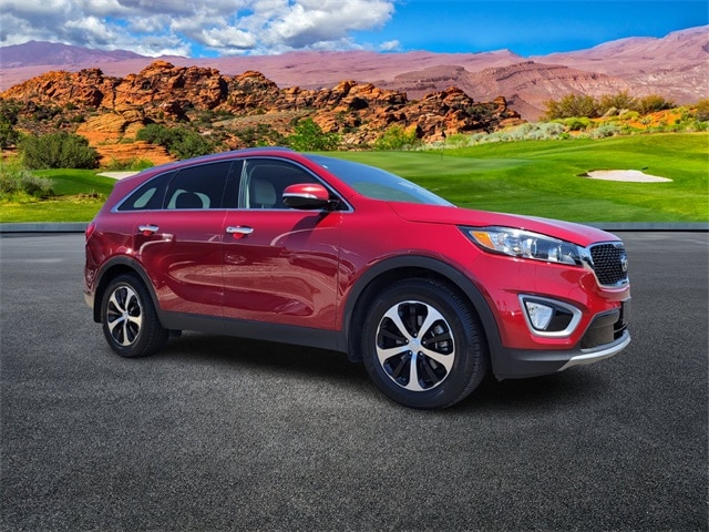 Used 2017 Kia Sorento EX with VIN 5XYPH4A17HG281452 for sale in Saint George, UT