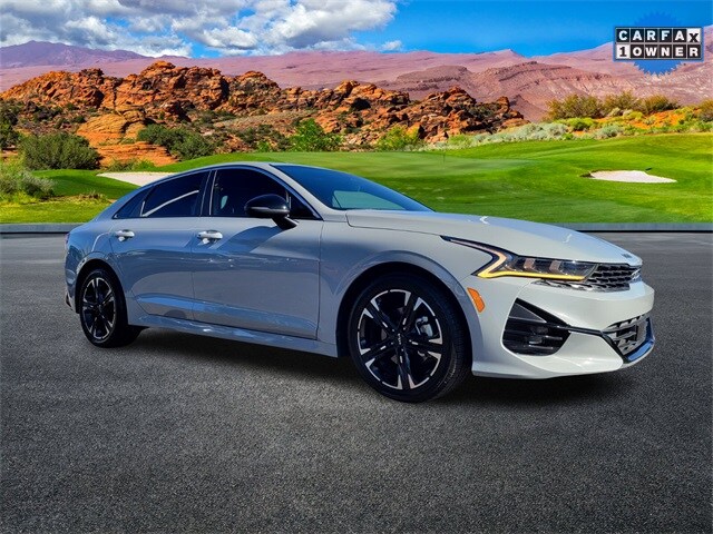 2023 Kia K5 GT-Line photo 2