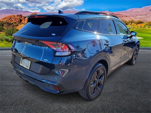 2025 Kia Sportage Plug-In Hybrid X-Line photo 4