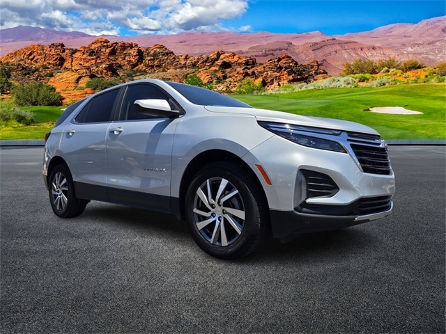 Used 2022 Chevrolet Equinox LT with VIN 3GNAXUEV5NL273254 for sale in Saint George, UT
