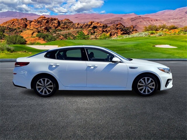 2020 Kia Optima EX Premium photo 3