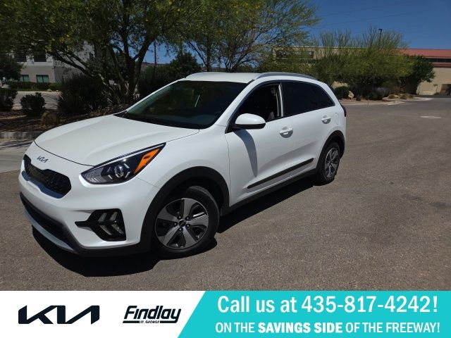 2022 Kia Niro LX's photo