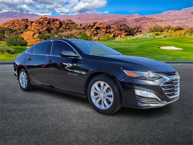 Used 2020 Chevrolet Malibu 1LT with VIN 1G1ZD5ST7LF081315 for sale in St. George, UT