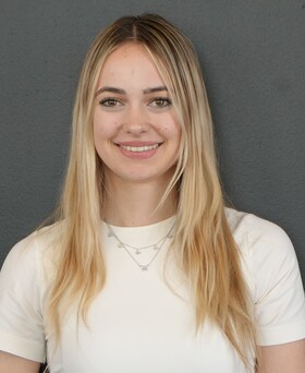 Staff member Abby Powell from ID_11d3969e7dfa