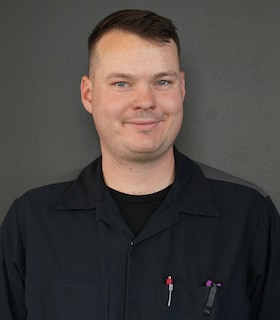 Staff member Carl Demille from ID_50bf428b82a7