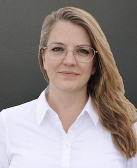 Staff member Joelle Bianca from ID_b5f8666311c4