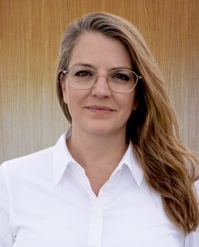 Staff member Joelle Bianca from ID_b5f8666311c4