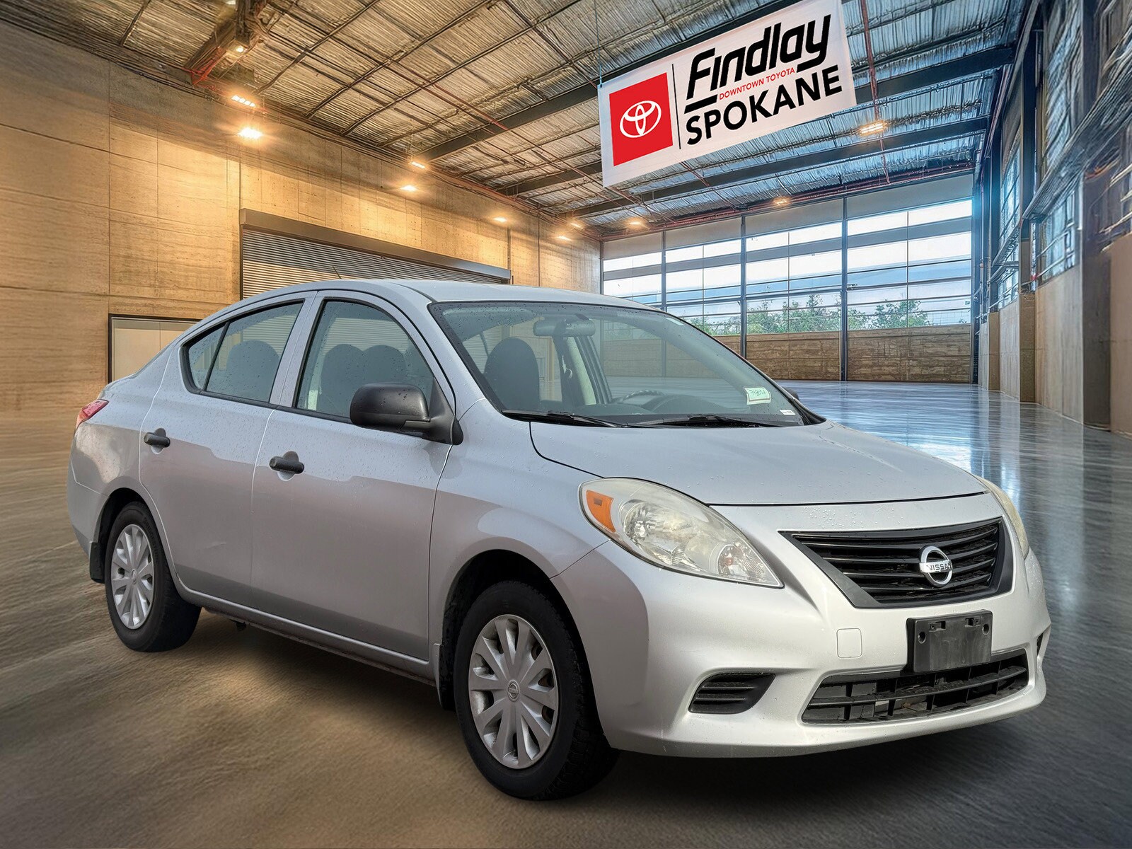2014 Nissan Versa photo 3