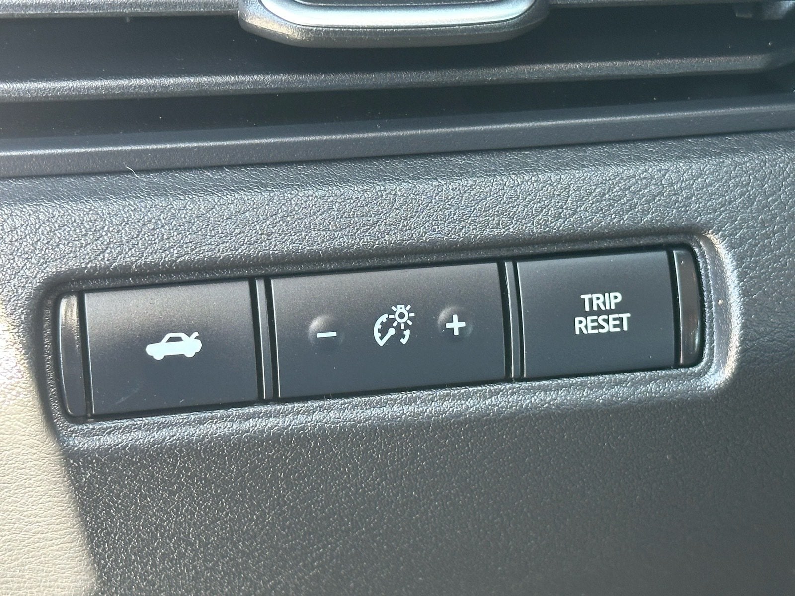 2025 Nissan Altima SV - Photo 22