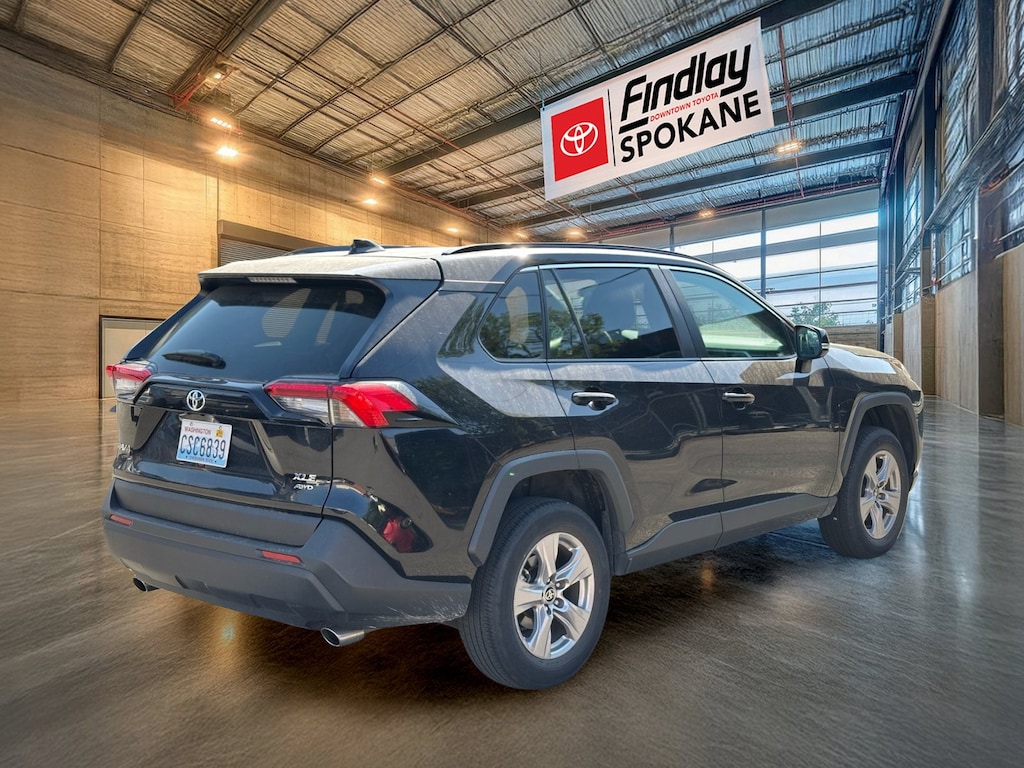 Used 2025 Toyota RAV4 XLE SUV