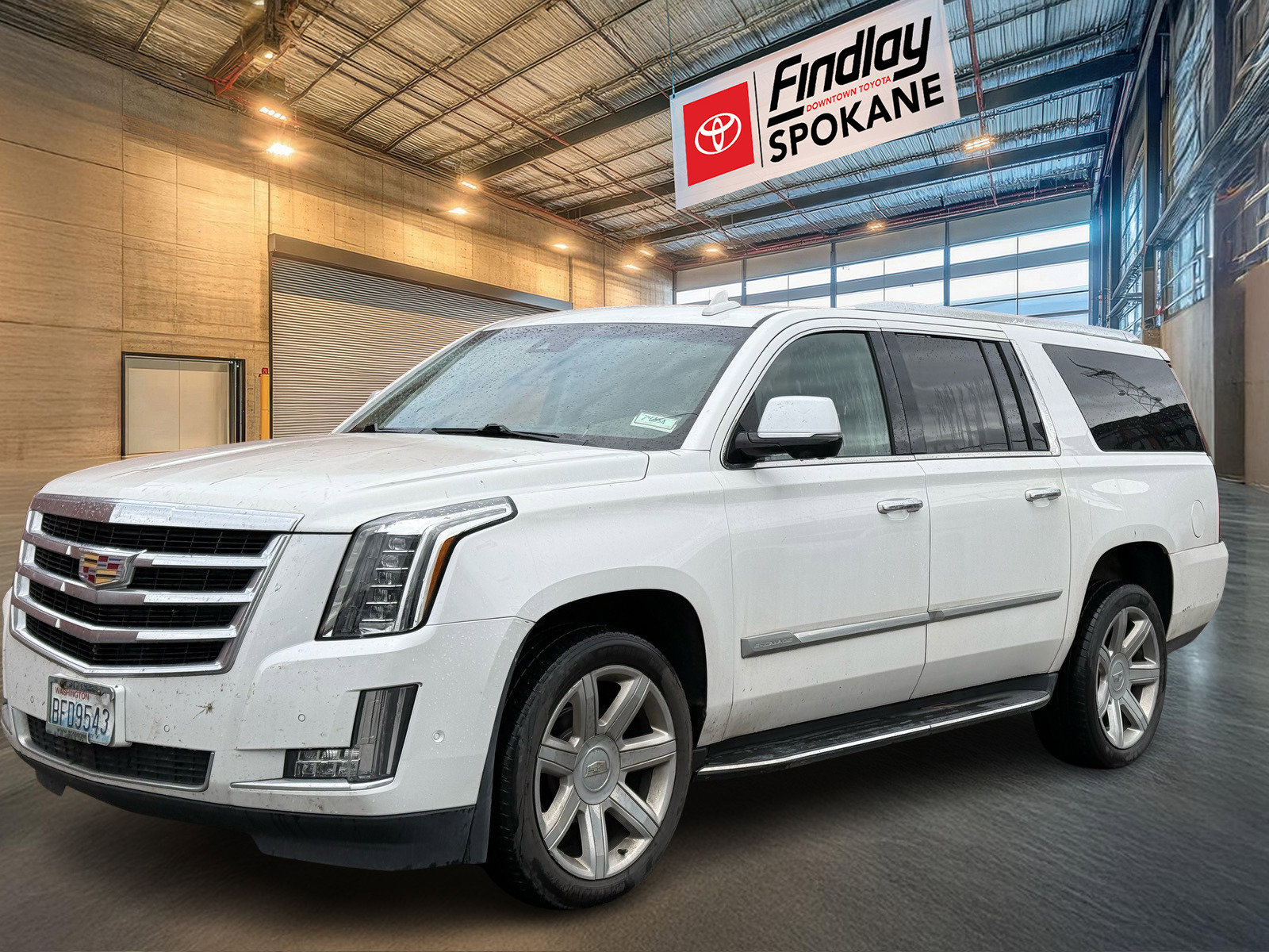 2017 Cadillac Escalade ESV Luxury's photo