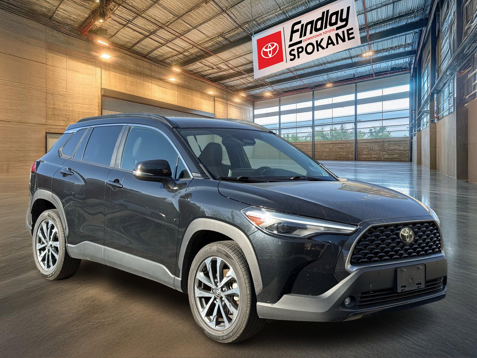 2023 Toyota Corolla Cross XLE photo 3