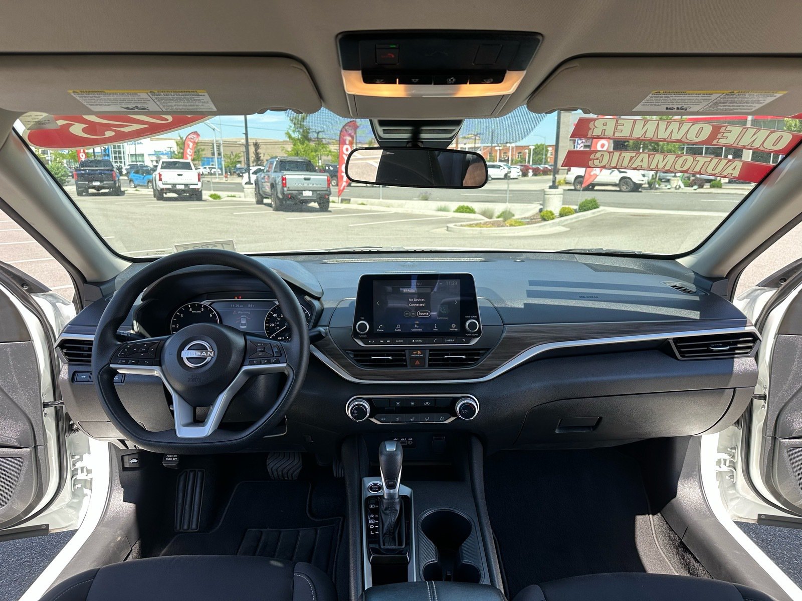 2025 Nissan Altima SV - Photo 12
