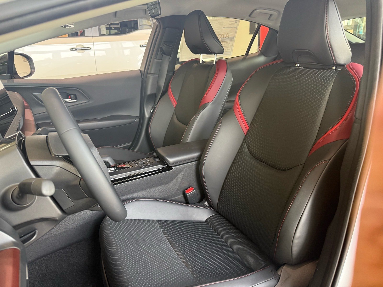 2027 Toyota Prius Plug-in Hybrid XSE Premium - Photo 7