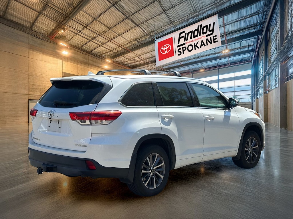 Certified 2017 Toyota Highlander SUV