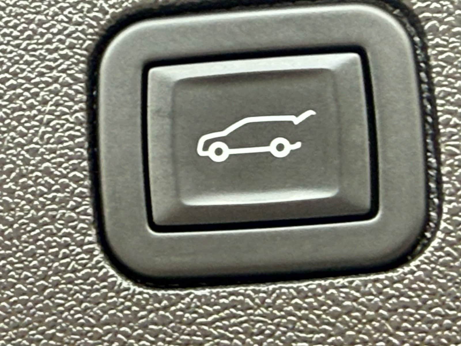 2024 Chevrolet Equinox LT - Photo 31