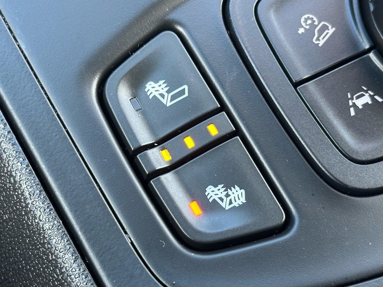 2024 GMC Terrain SLT - Photo 21