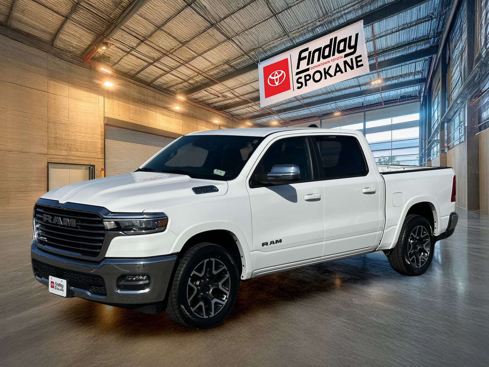 2025 Ram 1500 Laramie Truck Crew Cab 1C6SRFJP8SN562917